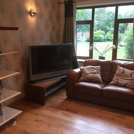 The Old Vicarage Lodge Manchester Eksteriør bilde